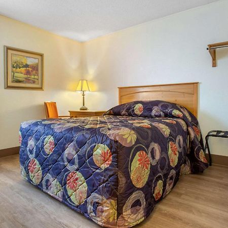 Rodeway Inn Asheville Extérieur photo