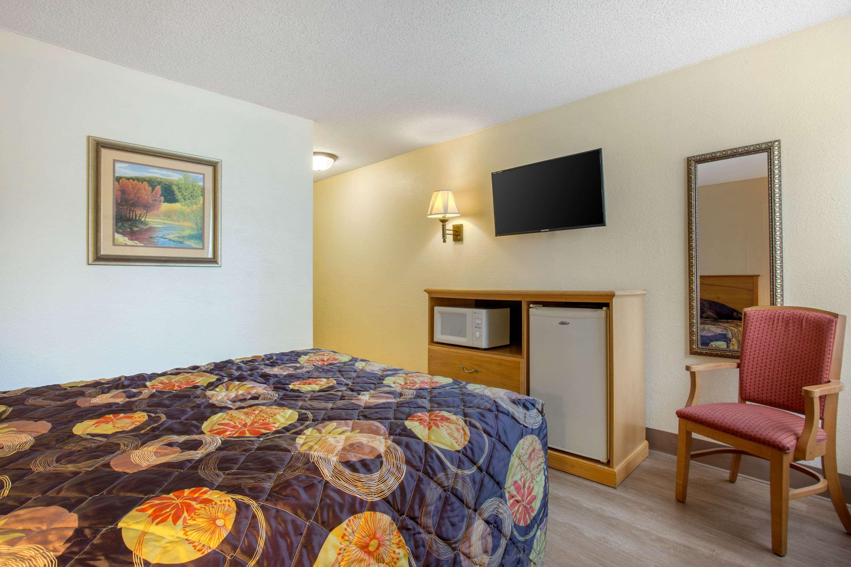 Rodeway Inn Asheville Extérieur photo