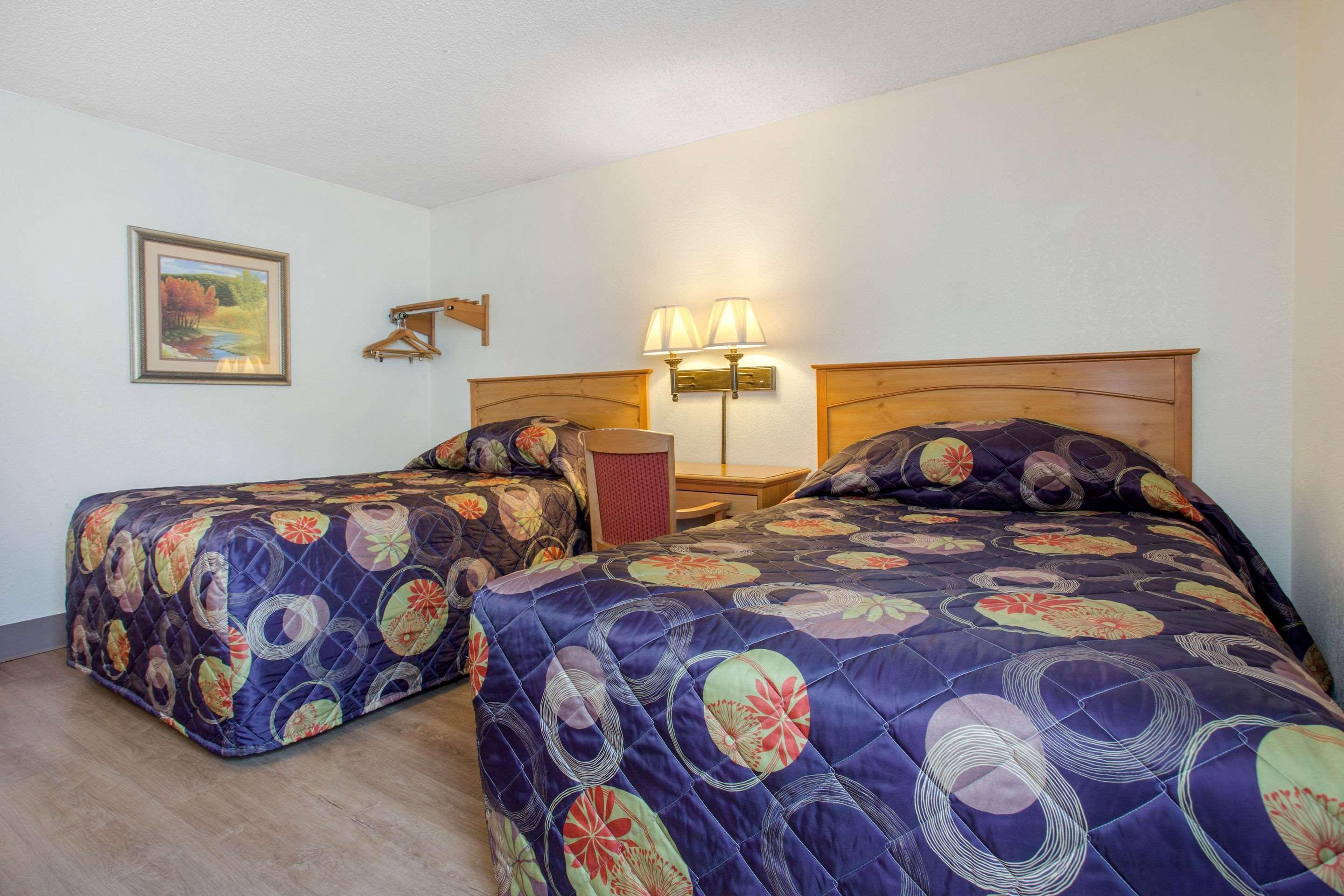 Rodeway Inn Asheville Extérieur photo