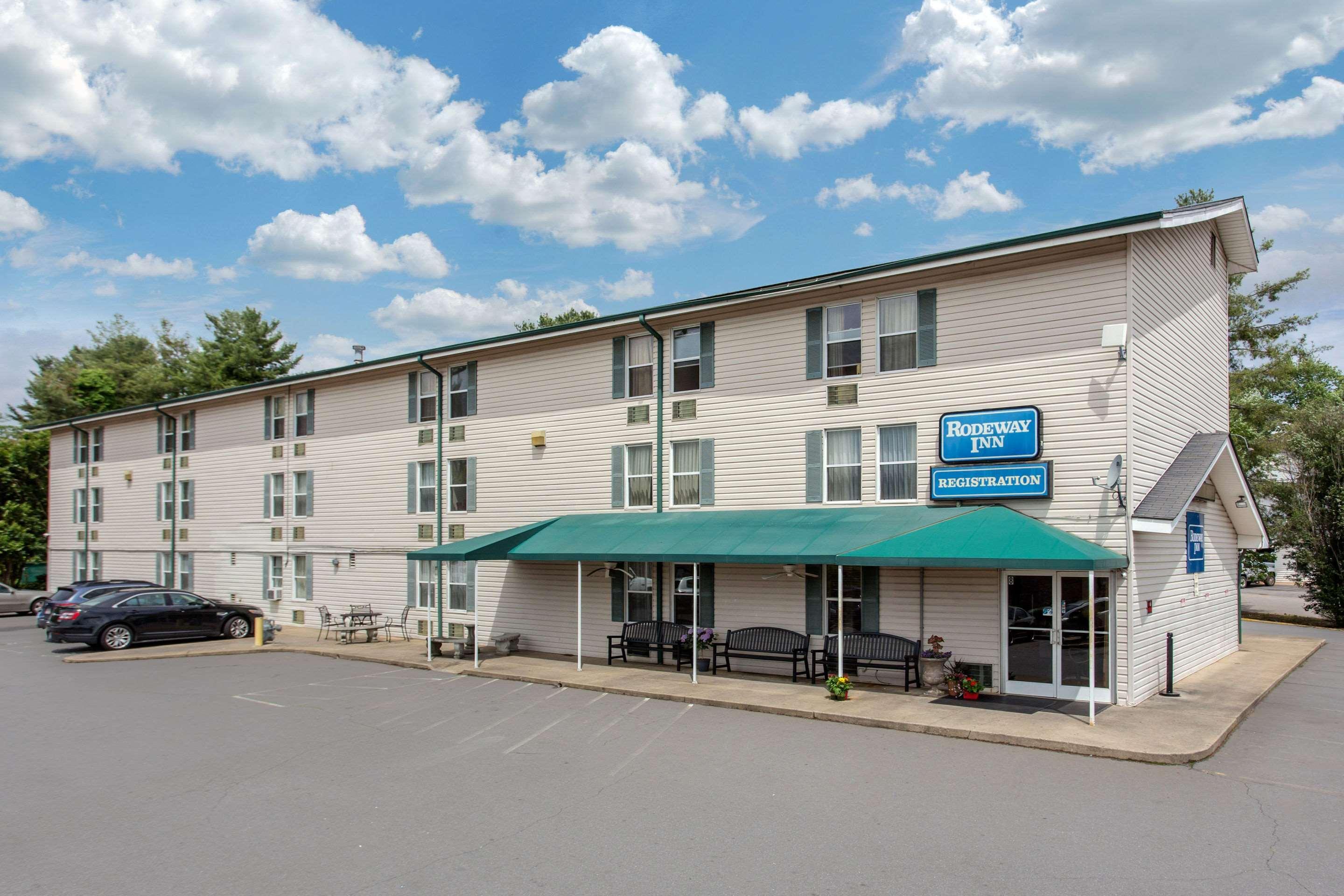 Rodeway Inn Asheville Extérieur photo