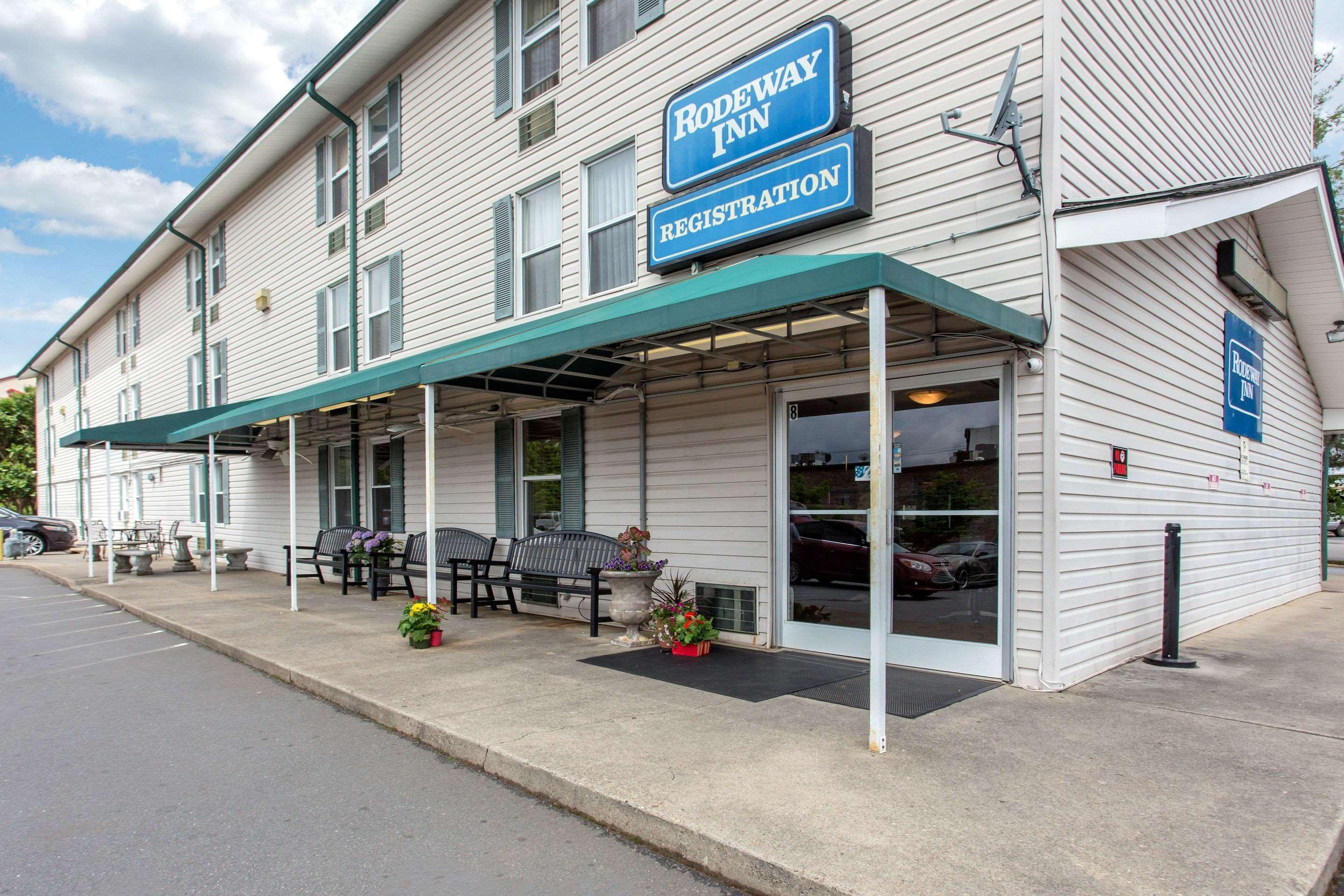 Rodeway Inn Asheville Extérieur photo